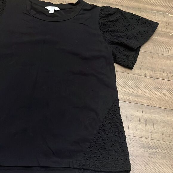 Time and Tru Black Top with super cute sleeve detail - Picture 3 of 6